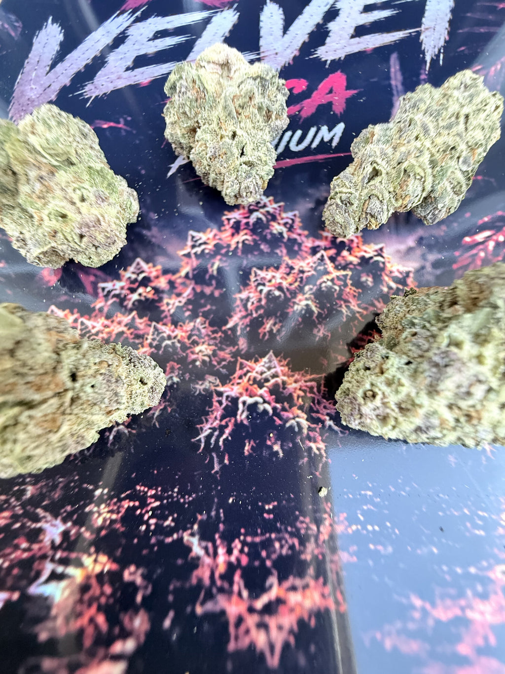 RED VELVET SMALL BUD THCA PREMIUM AAAA+